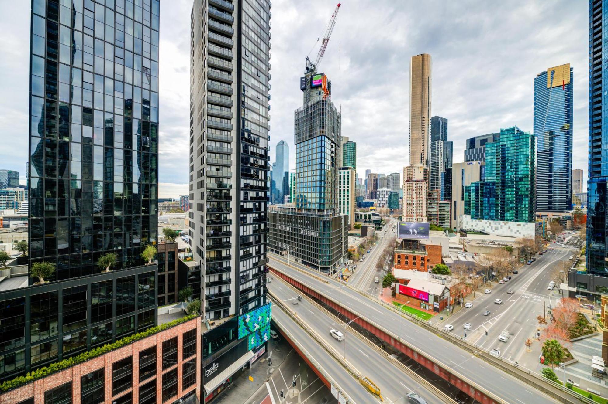 Mega Style Apartments Mainpoint Melbourne Rum bild